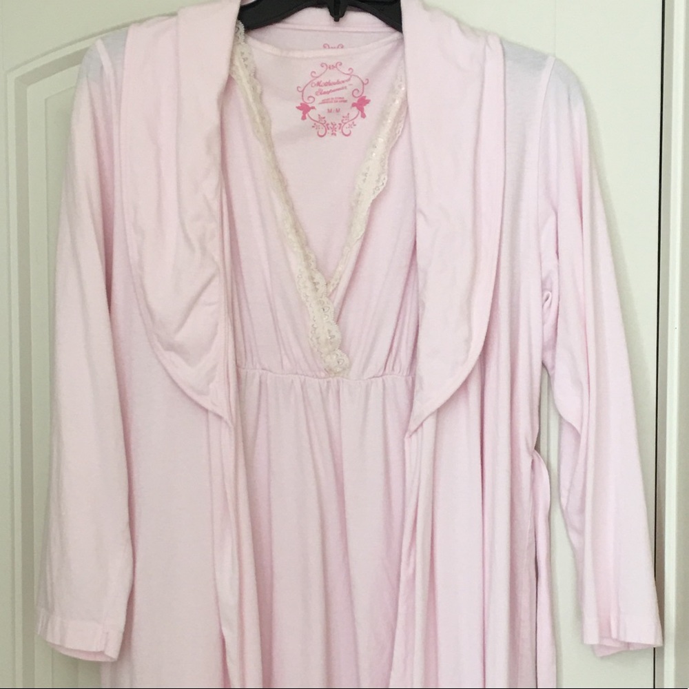 Motherhood night gown and robe